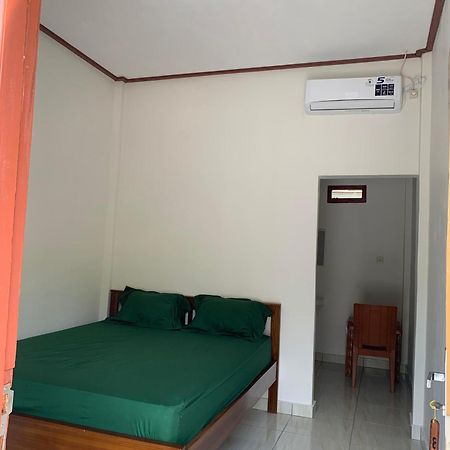 Bertus Guesthouse Labuan Bajo Extérieur photo